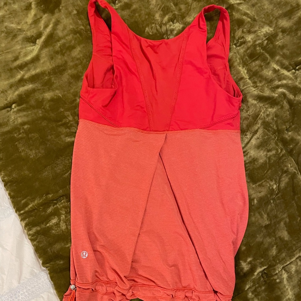 🍋🍋🍋Lululemon workout tank 🍋🍋🍋